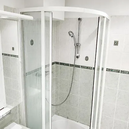Semesterbostad Maison Guillaume 5mn De Rouen Centre, Jardin Parking Privee - Linge & Menage Inclus